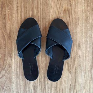 Leather Crossover Sandal Flat